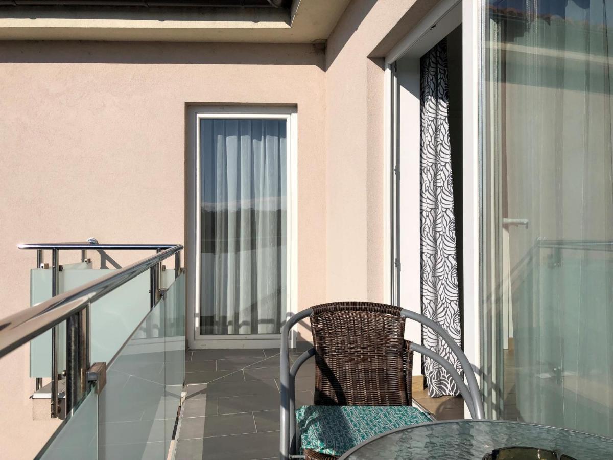 Apartmani I Sobe Ivancic1 Novi Vinodolski Buitenkant foto