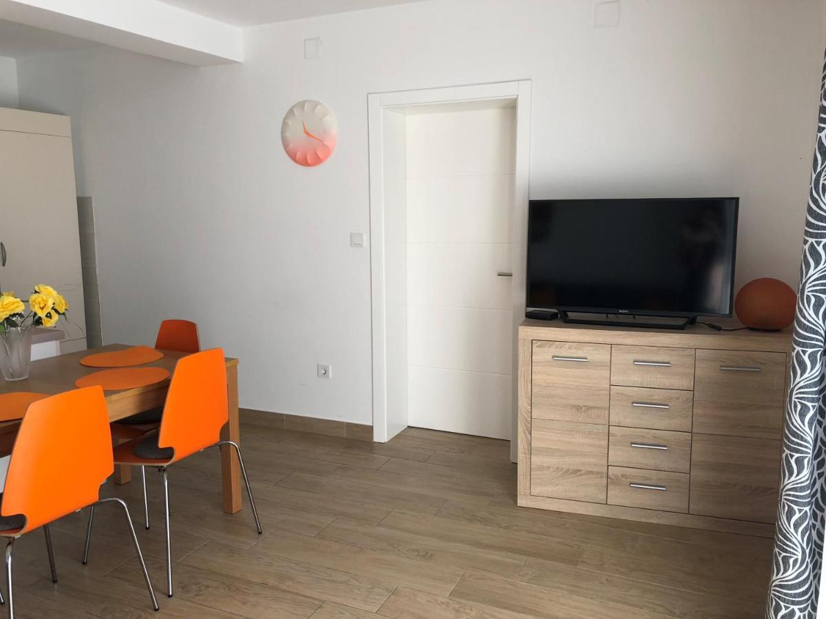 Apartmani I Sobe Ivancic1 Novi Vinodolski Buitenkant foto