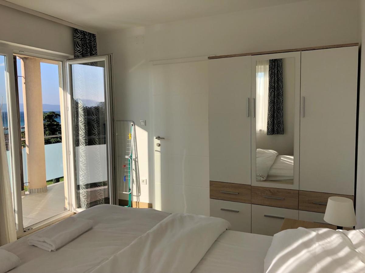Apartmani I Sobe Ivancic1 Novi Vinodolski Buitenkant foto