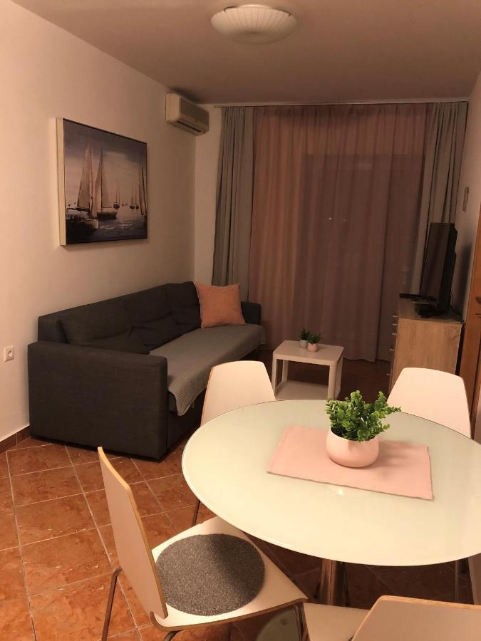 Apartmani I Sobe Ivancic1 Novi Vinodolski Buitenkant foto