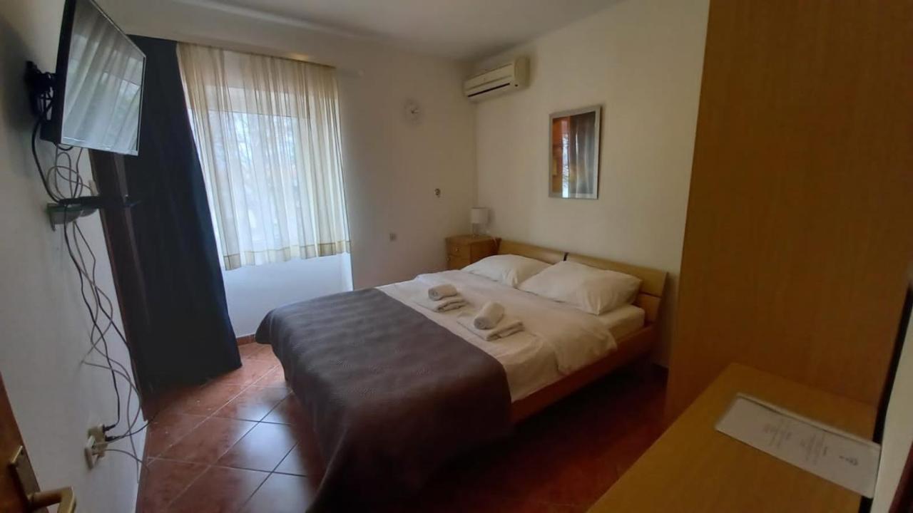 Apartmani I Sobe Ivancic1 Novi Vinodolski Buitenkant foto