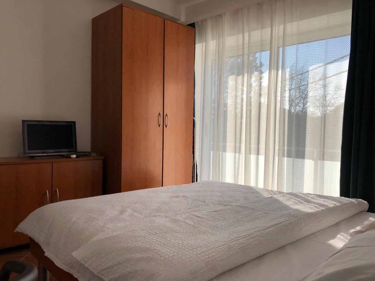 Apartmani I Sobe Ivancic1 Novi Vinodolski Buitenkant foto
