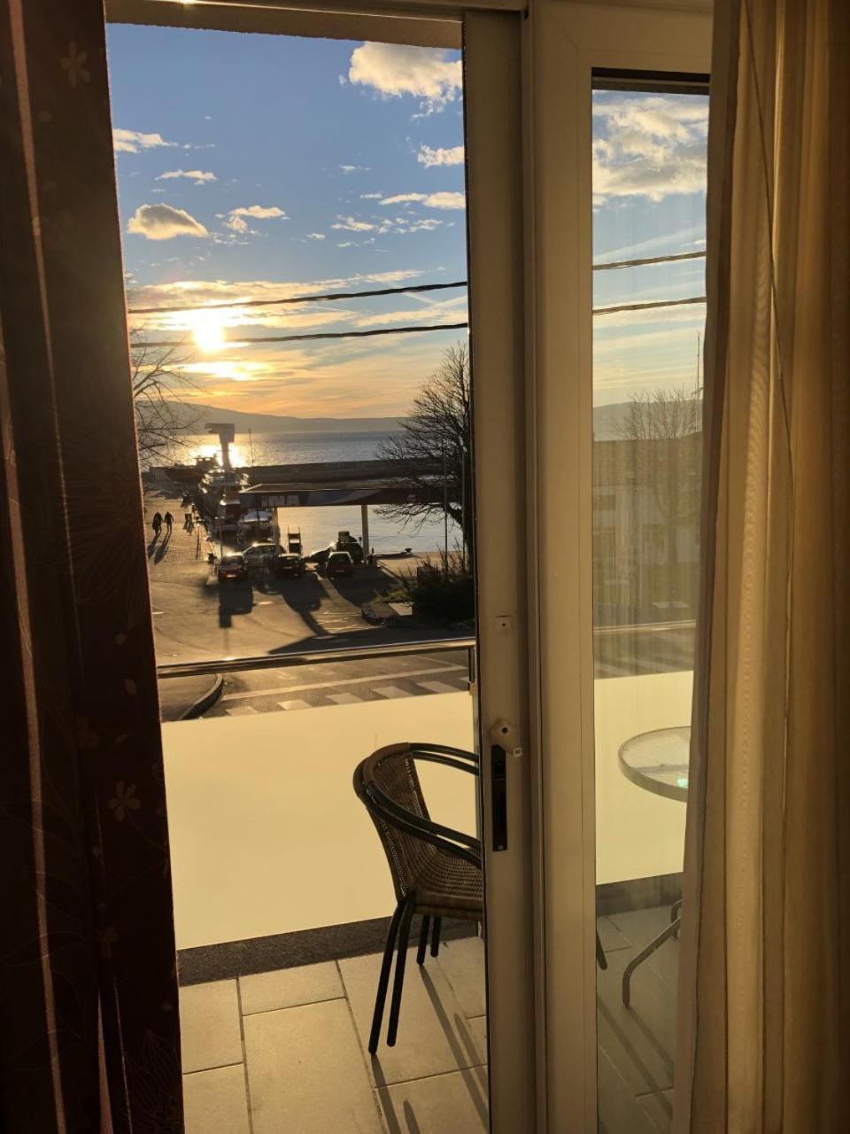 Apartmani I Sobe Ivancic1 Novi Vinodolski Buitenkant foto