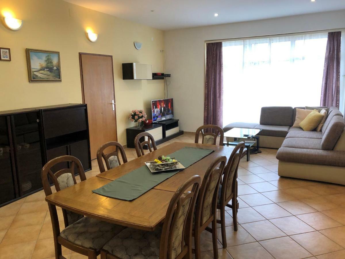 Apartmani I Sobe Ivancic1 Novi Vinodolski Buitenkant foto